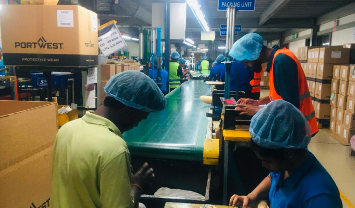 Illustration representing supply chain optimization across procurement, logistics, warehousing, and distribution processes